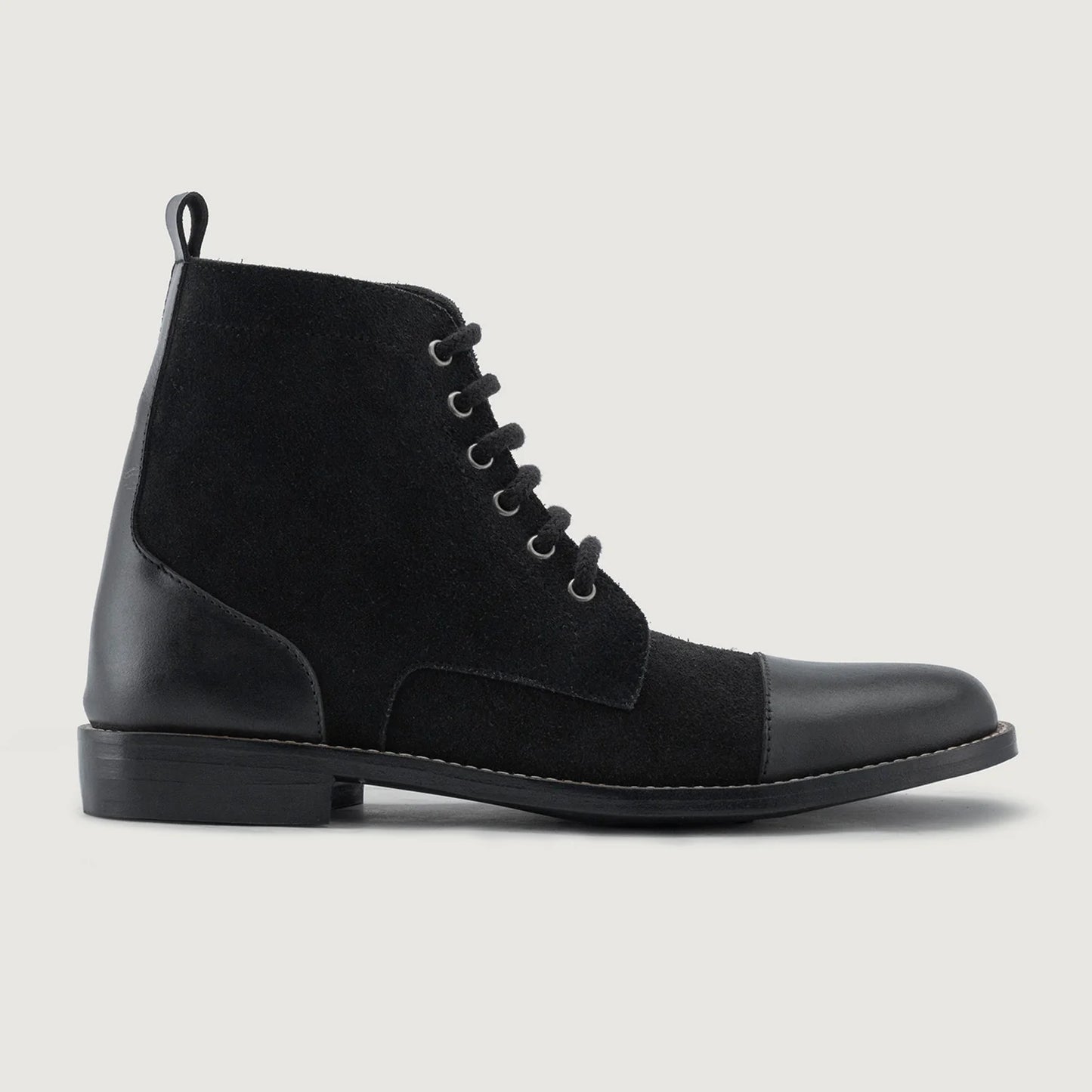 Knight Derby Hybrid Black Leather Boots - StudGuard